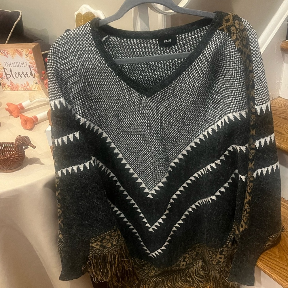 Fate Black and Brown Women's Medium Poncho
